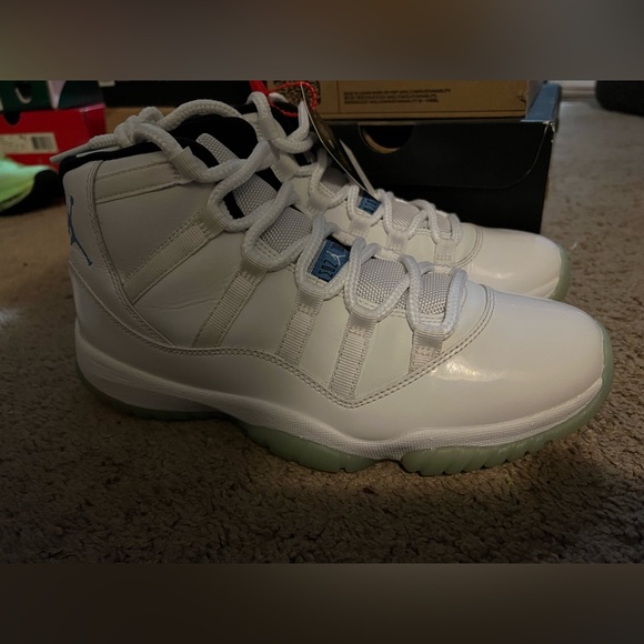 Air Jordan 11